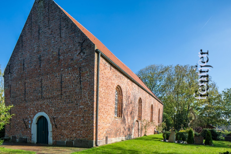 Ev.-luth. Kirche Dunum-2017-01880-HDR.jpg