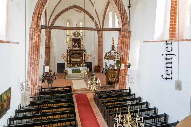 Ev.-luth. Kirche St. Johannis der Täufer Engerhafe-2014-00413.jpg