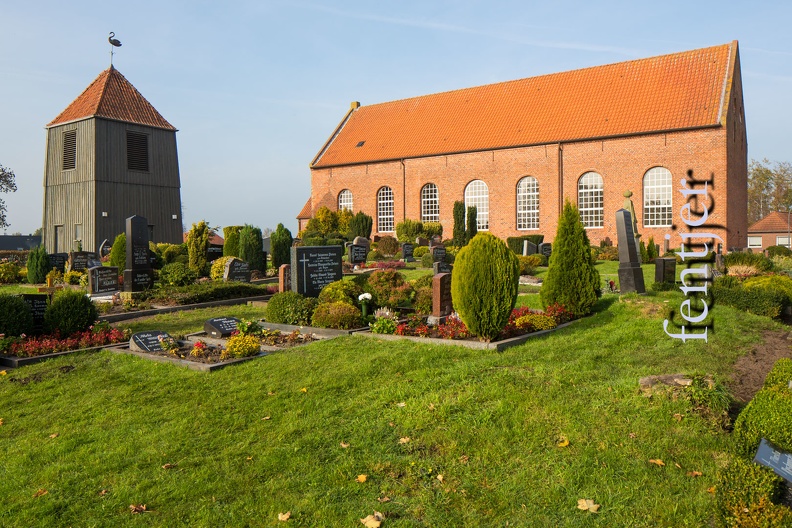 Ev.-luth. Kirche St. Florian Burhafe-2015-01442.jpg