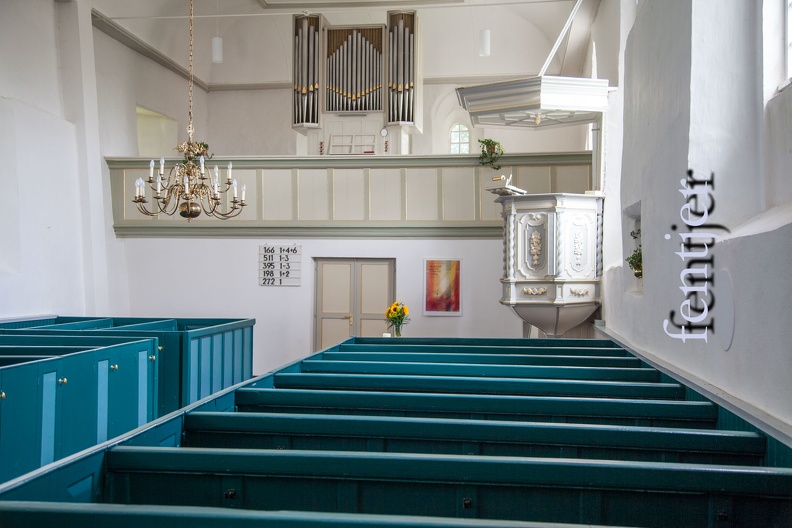 Ev.-ref. Kirche Upleward-Eos5D-2012-00160.jpg