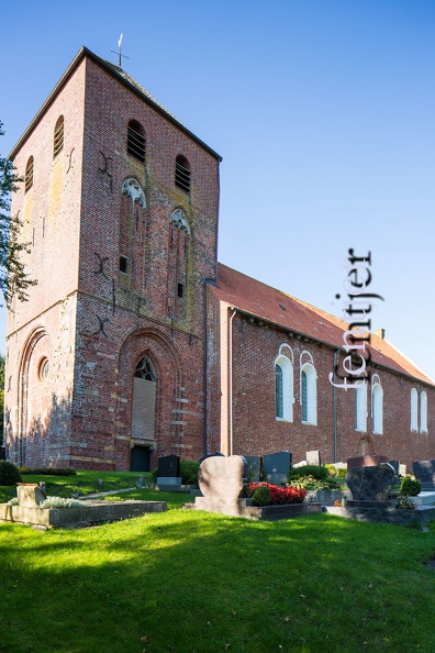 Ev.-ref. Kirche Uttum-2014-0559.jpg