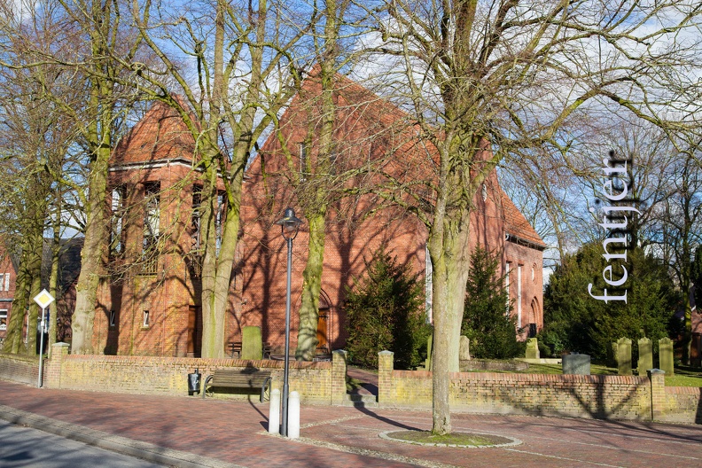 Ev.-ref. Kirche Oldersum-Eos5D-2012-00676.jpg