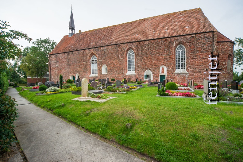 Ev.-ref. Kirche Groß-Midlum-A850-2012-0116.jpg