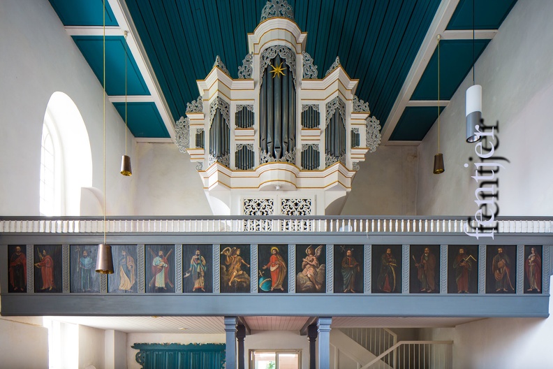 Ev.-luth. Kirche Nikolai Weene-2015-01026.jpg
