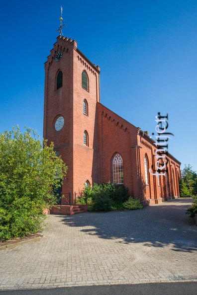 Ev.-ref. Kirche Holthusen-A850-2012-0251.jpg
