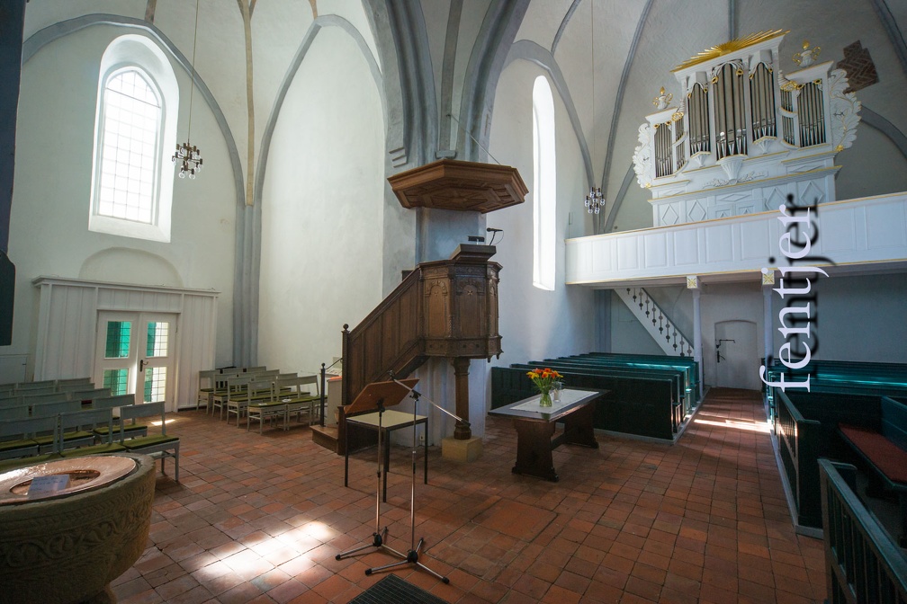 Ev.-ref. Kirche Stapelmoor-A850-2012-0262